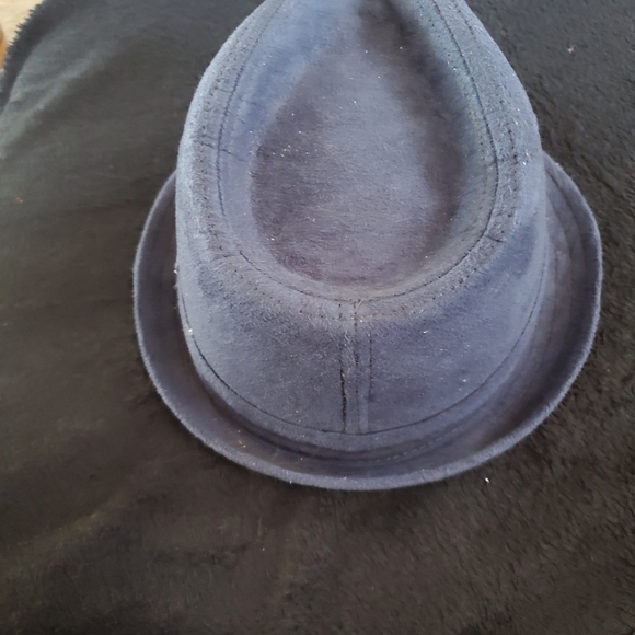 Van Heusen fedora - Picture 4 of 5